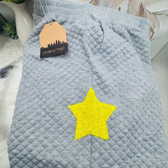 WOMEN'S ELASTIC WAIST FRONT POCKET SEQUINS STARS DETAILED SWEATPANTS Large - Picture 6 of 8